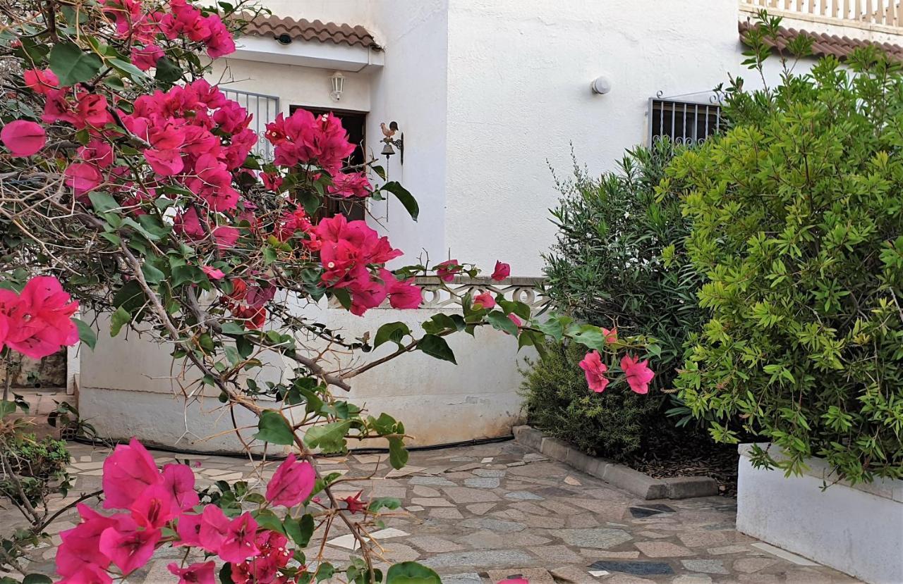 Villa Aquamarina: Mediterranean Getaway with Garden and Sea Proximity Miami Playa Exterior photo