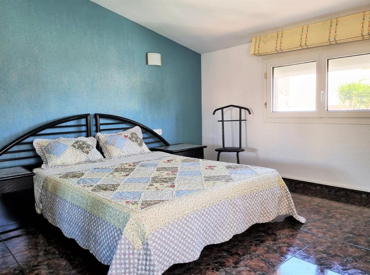 Villa Aquamarina: Mediterranean Getaway with Garden and Sea Proximity Miami Playa Exterior photo